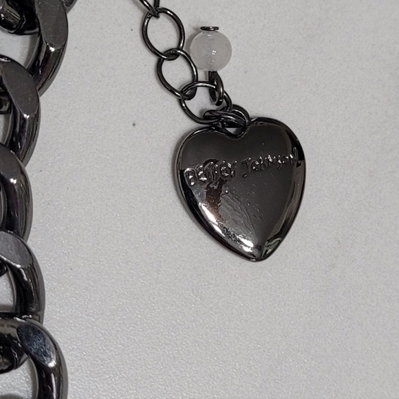 Betsey Johnson Red Pave Crystal Heart Necklace - Picture 3 of 8